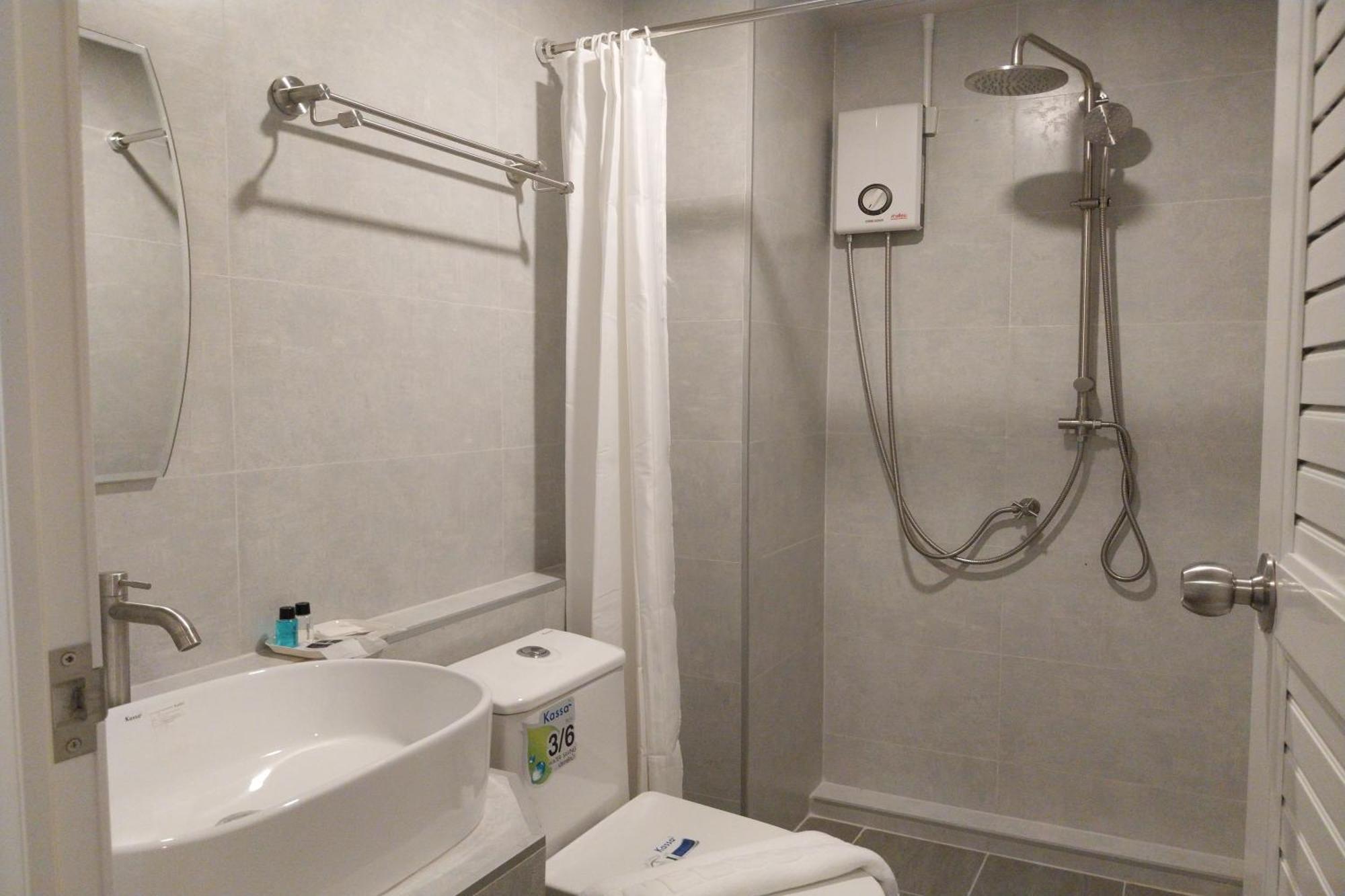 Ployburi Boutique Hotel チャンタブリー エクステリア 写真