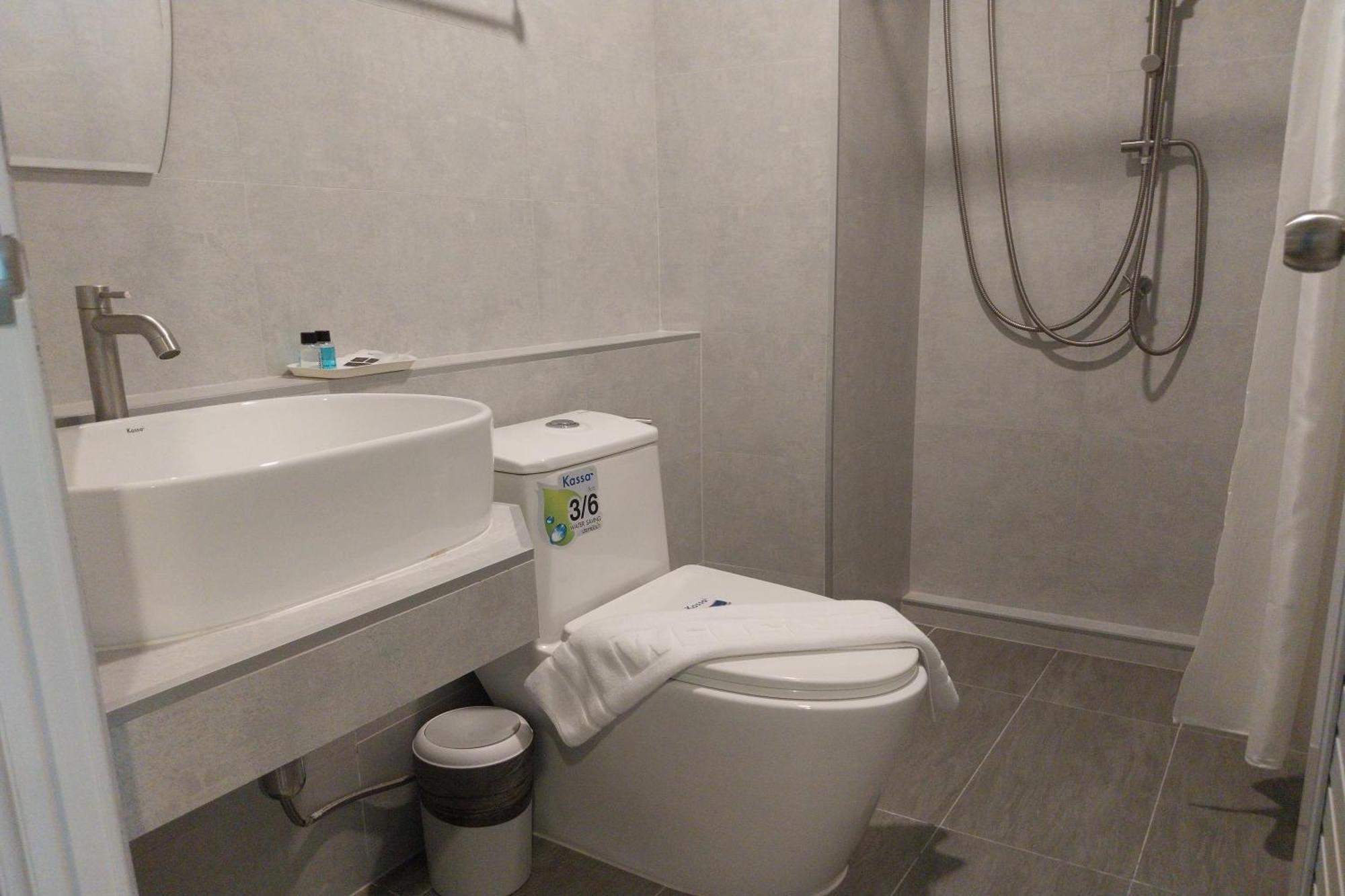 Ployburi Boutique Hotel チャンタブリー エクステリア 写真