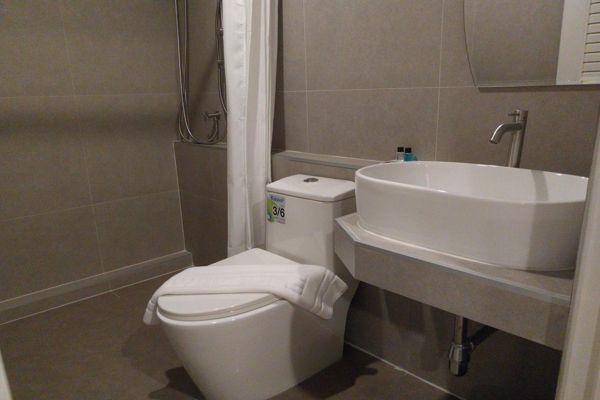 Ployburi Boutique Hotel チャンタブリー エクステリア 写真